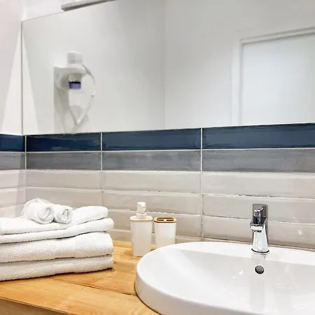 Al Duomo Di بيت ضيافة كالياري