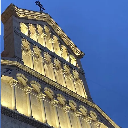 Al Duomo Di カリアリ