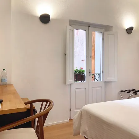 ゲストハウス Al Duomo Di カリアリ