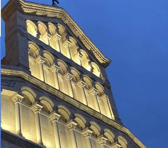Al Duomo Di カリアリ